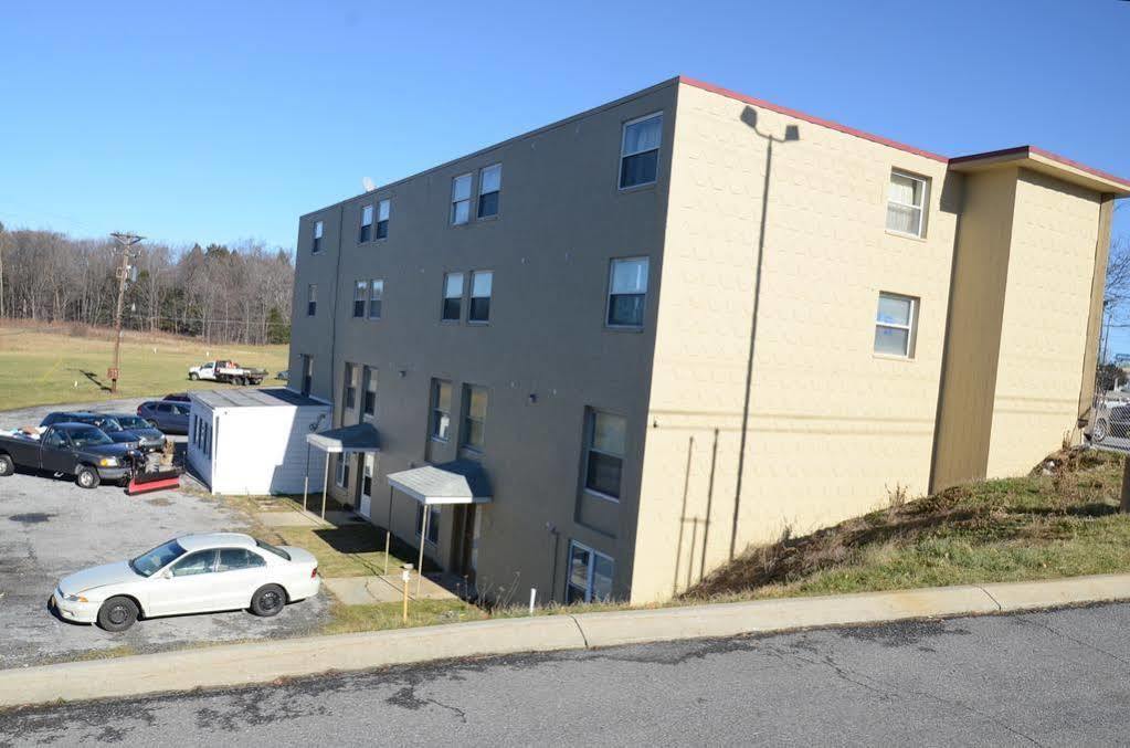 Red Carpet Inn&Suites Ebensburg Exterior foto